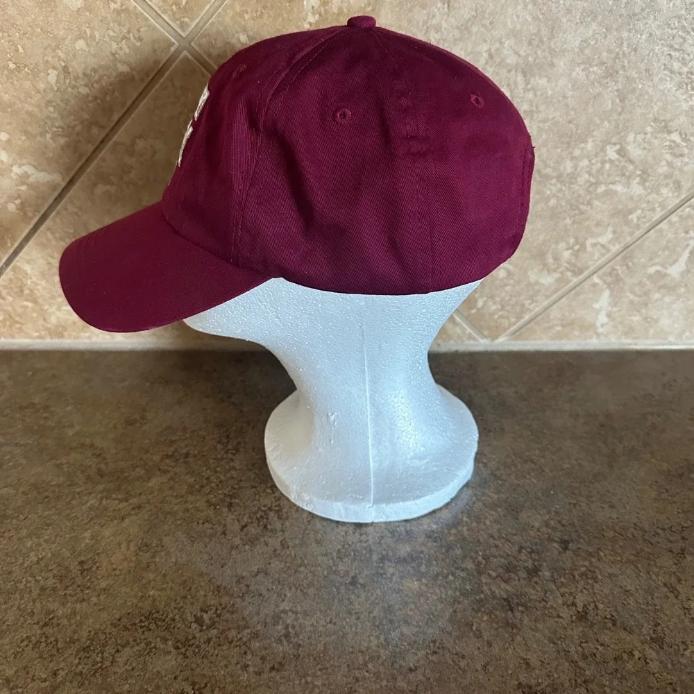 Texas A&M Aggies Hat Maroon Baseball Cap Russell Athletic Collegiate NCAA‎